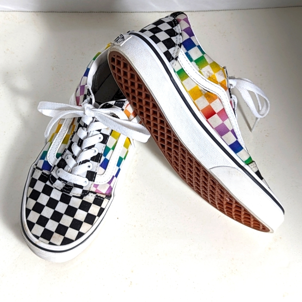 Vans Off the Wall rainbow checkered old school sneakers sz Missy 3